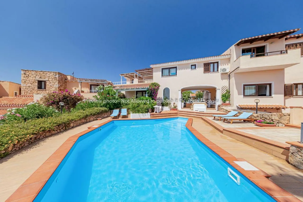 מלון דירות גולפו אראנצ'י Sardinia Blu Residence