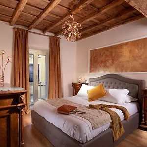 ** Gasthuis Residenza Nobile Laurina Italië